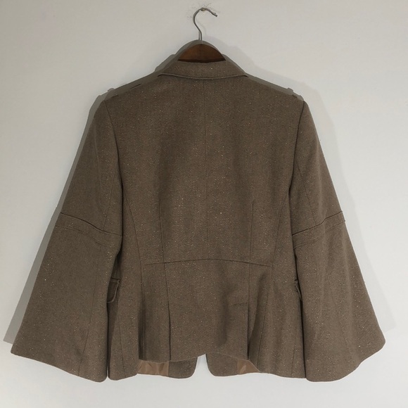 Banana Republic Bell sleeved jacket. - Picture 5 of 6